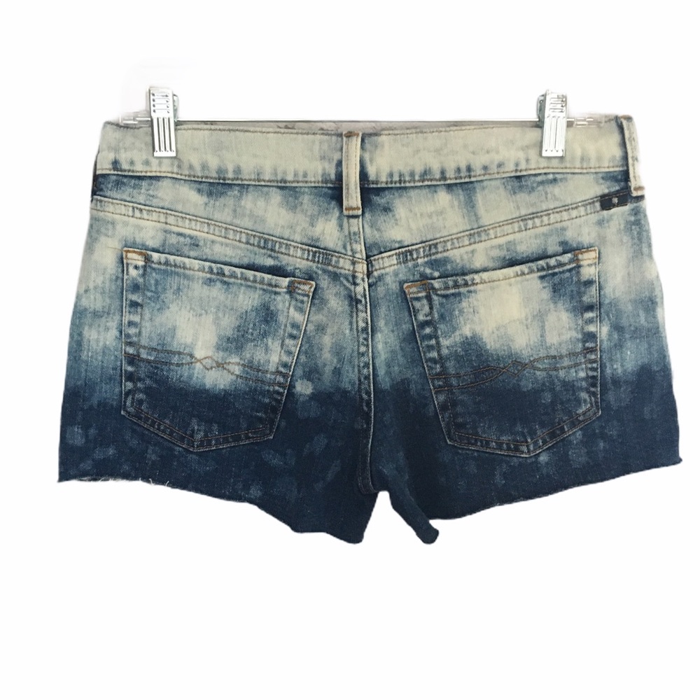 Lucky Brand "The cut off" Acid Wash Jean Shorts - Picture 2 of 8